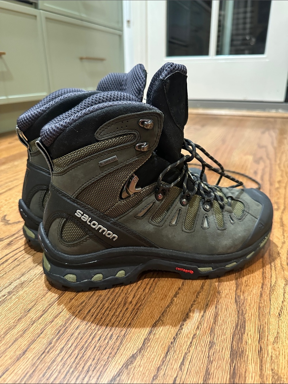 Salomon Men's Contragrip Hiking Boots